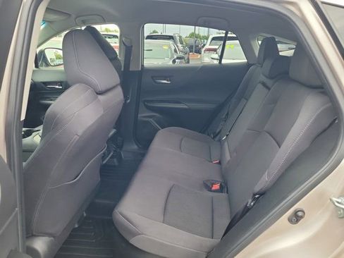 Used 2021 Toyota Venza LE AWD/4WD image 13