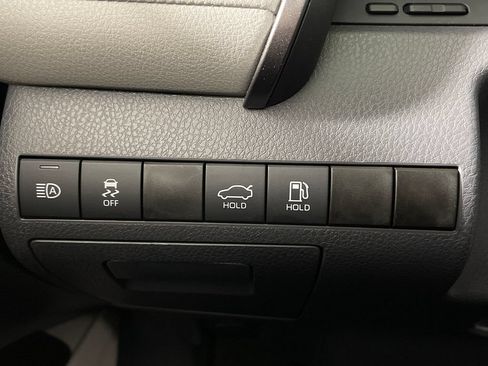 Certified 2021 Toyota Camry LE w/ Audio Upgrade Package FWD image 28