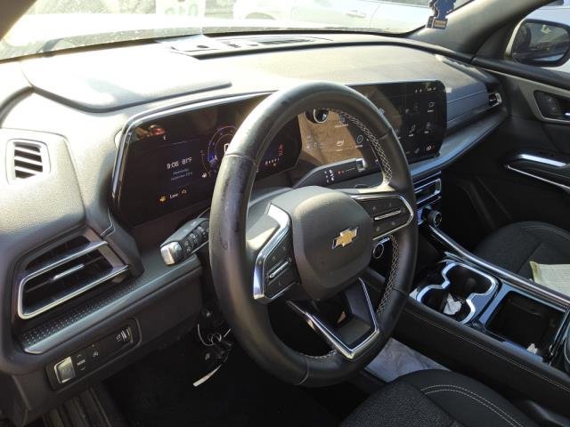 Used 2024 Chevrolet Traverse LS FWD image 2