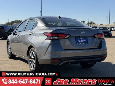 Used 2025 Nissan Versa SV image 7