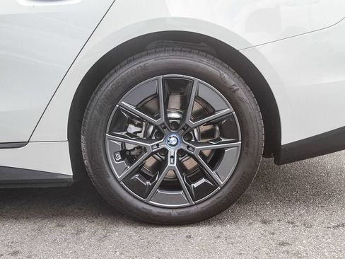 Certified 2023 BMW i4 eDrive40 RWD image 8