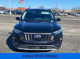 Used 2023 Ford Escape Platinum video 2