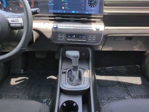 Used 2025 Hyundai Kona SEL FWD image 18