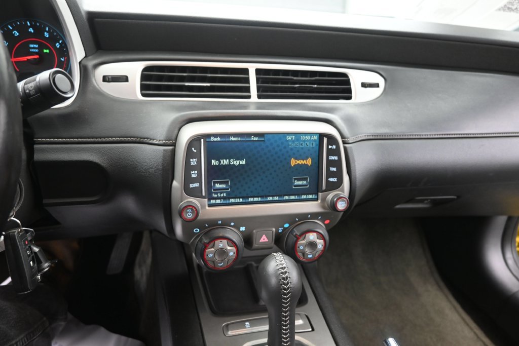 Used 2015 Chevrolet Camaro LT RWD image 34