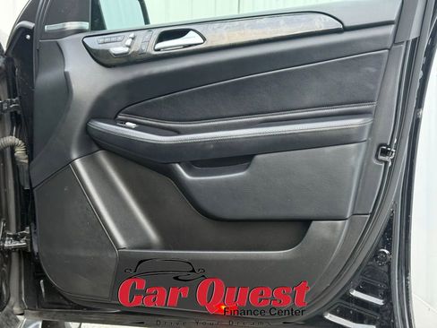 Used 2017 Mercedes-Benz GLS 450 4MATIC image 23