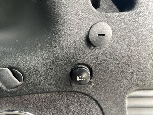 Used 2017 Jeep Grand Cherokee Limited w/ Luxury Group II image 36