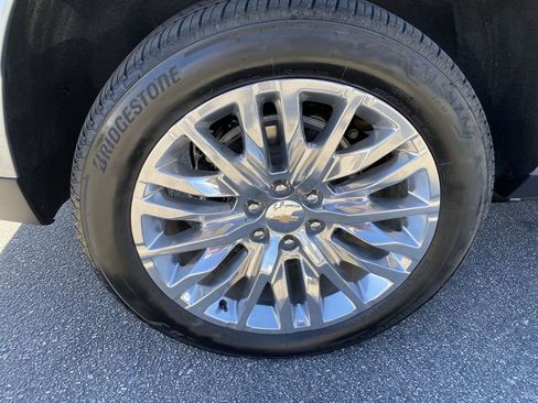 Used 2025 Chevrolet Tahoe High Country image 33