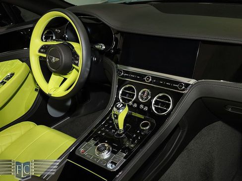 Used 2021 Bentley Continental GT image 23