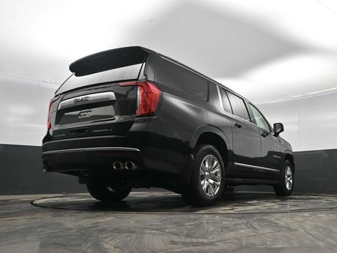 Used 2024 GMC Yukon XL Denali image 40