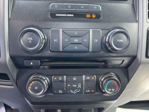 Used 2017 Ford F550 4x4 Regular Cab Super Duty image 26