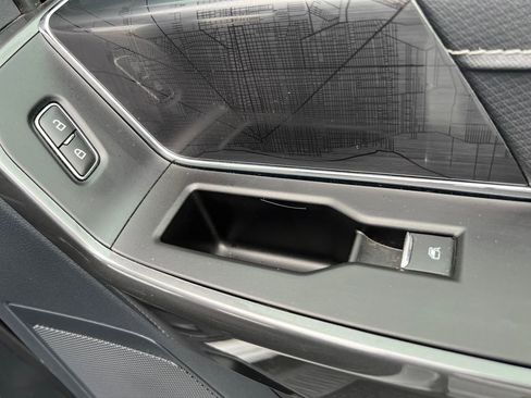 Used 2022 Ford F150 XLT w/ Equipment Group 302A High image 26