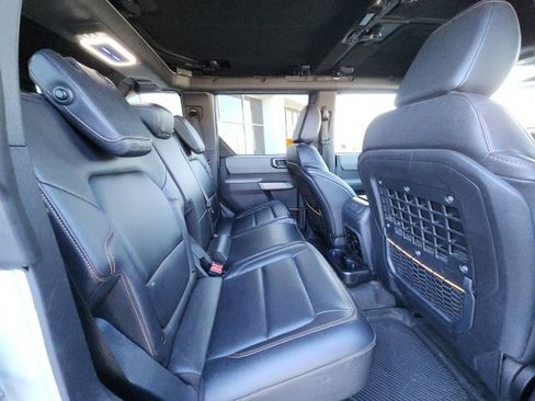 Used 2021 Ford Bronco Badlands image 6