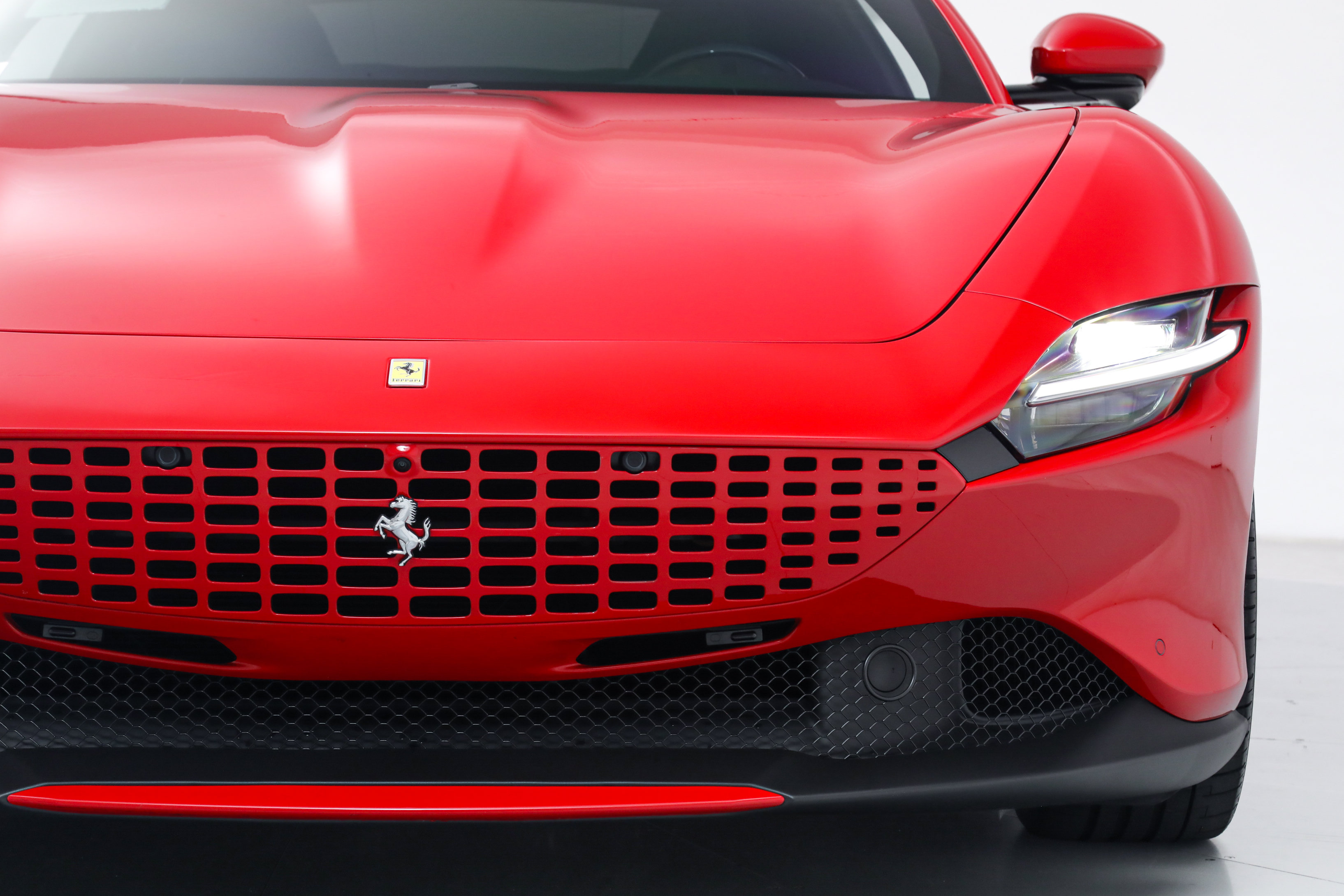 Certified 2023 Ferrari Roma RWD image 13