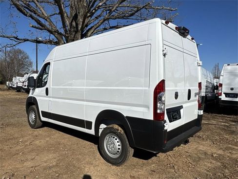 New 2026 RAM ProMaster 2500 w/ Convenience Group image 11