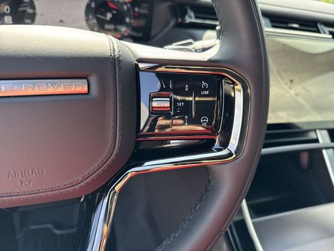 New 2026 Land Rover Range Rover Velar Dynamic SE image 21