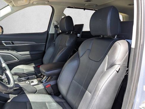 Used 2022 Kia Telluride EX w/ EX Premium Package FWD image 10
