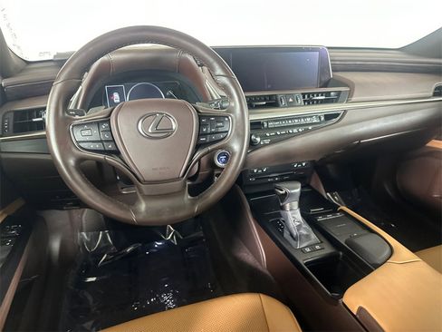 Used 2020 Lexus ES 300h w/ Premium Package image 23