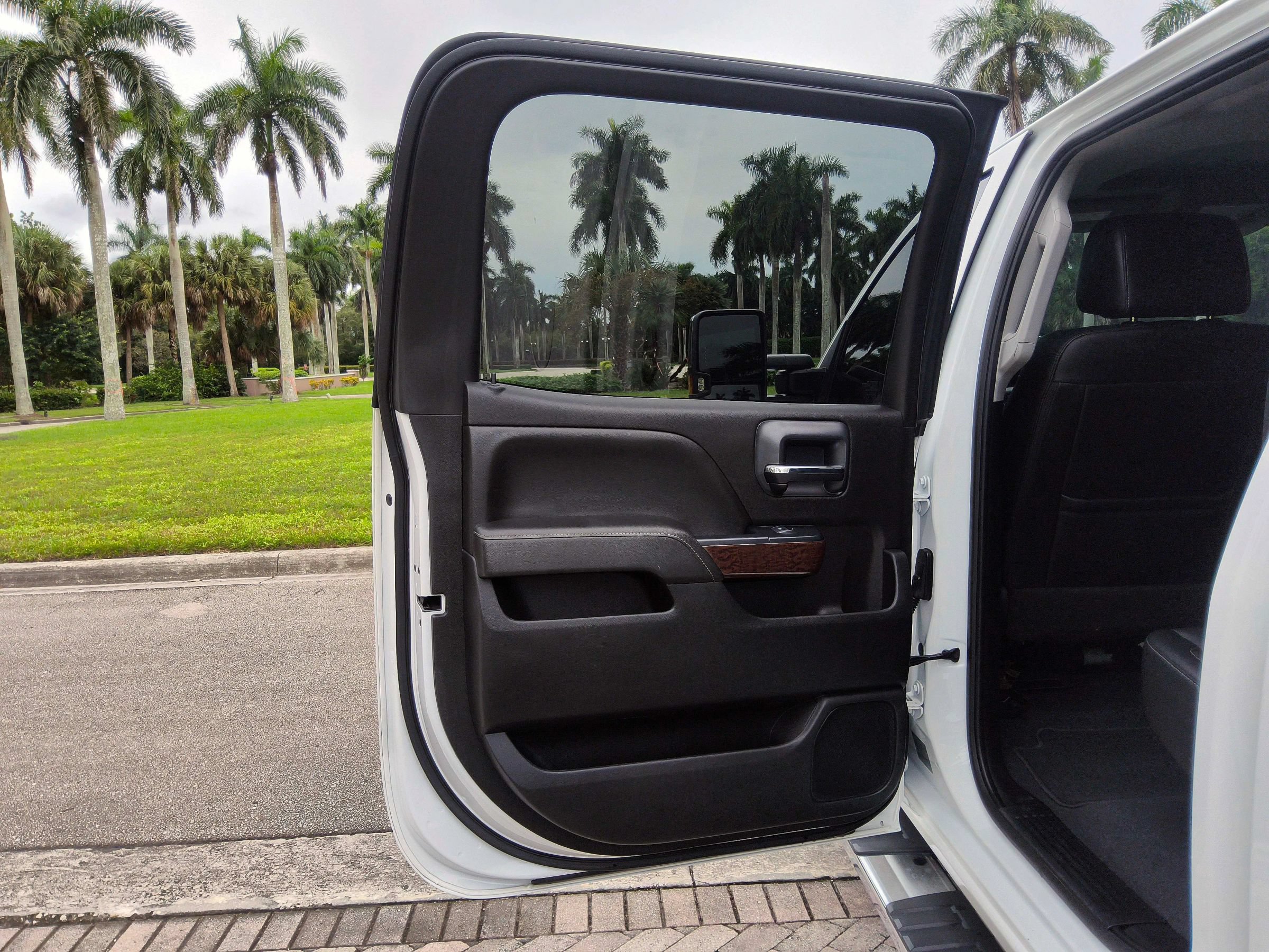 Used 2019 GMC Sierra 2500 SLT AWD/4WD image 31