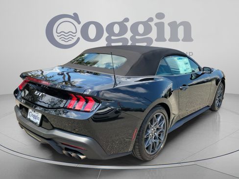 New 2026 Ford Mustang GT Premium w/ GT Performance Package RWD image 4