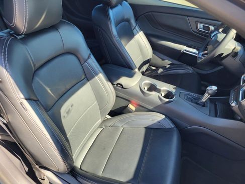 Used 2024 Ford Mustang Premium image 10
