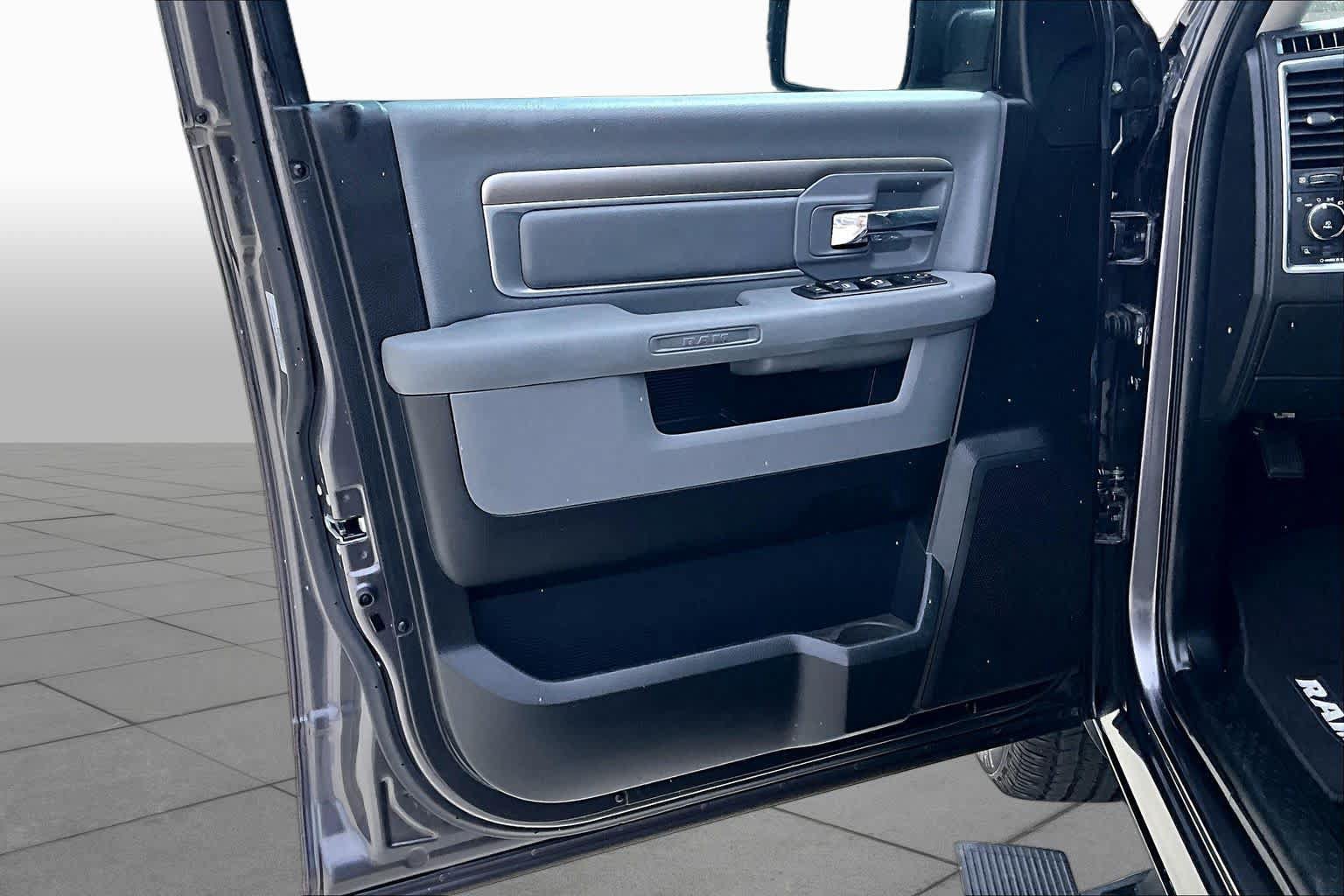 Used 2017 RAM 1500 Lone Star RWD image 19