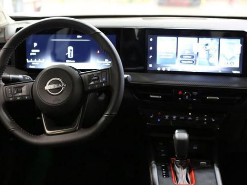 New 2026 Nissan Kicks SR image 16