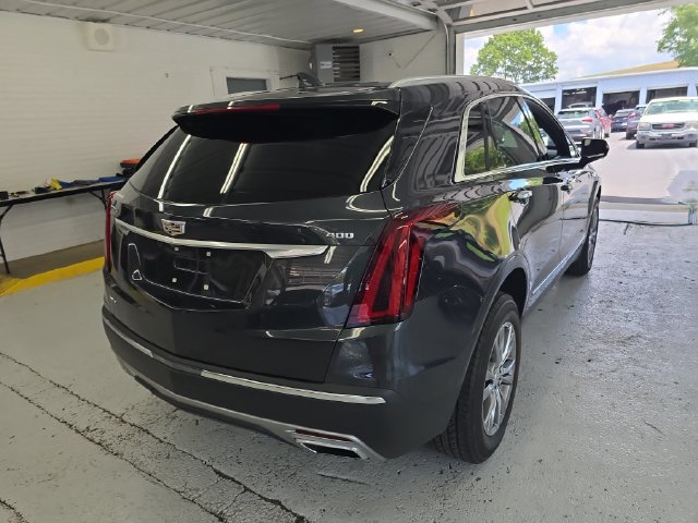 Used 2023 Cadillac XT5 Premium Luxury w/ Technology Package AWD/4WD image 5
