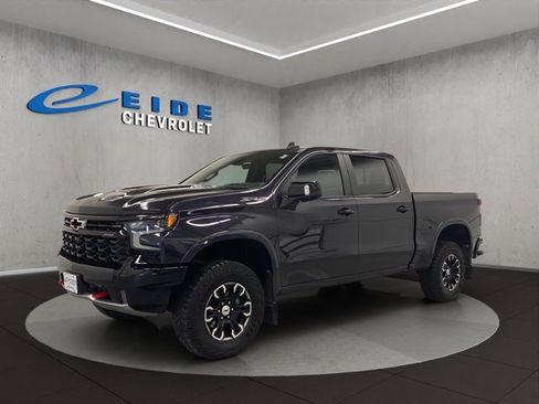 Used 2022 Chevrolet Silverado 1500 ZR2 w/ Technology Package image 7