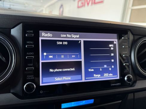 Used 2021 Toyota Tacoma TRD Off-Road w/ Technology Package image 18