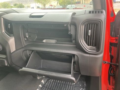 Used 2022 Chevrolet Silverado 1500 Custom image 29