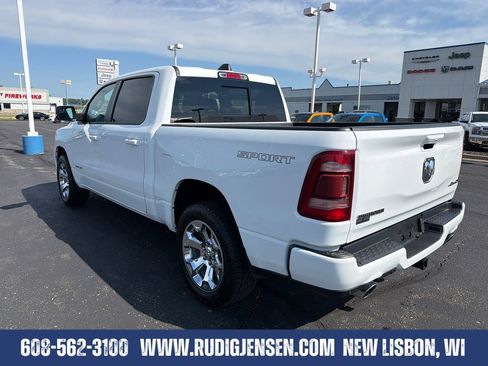 Used 2022 RAM 1500 Big Horn AWD/4WD image 3