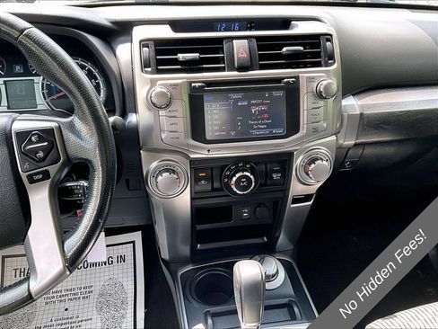 Used 2014 Toyota 4Runner SR5 AWD/4WD image 6