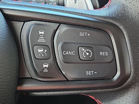 Used 2024 Jeep Wrangler Unlimited Rubicon 392 image 21