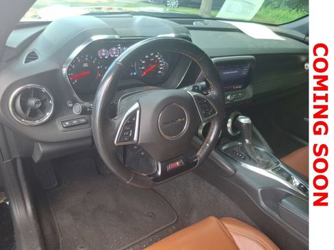 Used 2019 Chevrolet Camaro SS RWD image 10