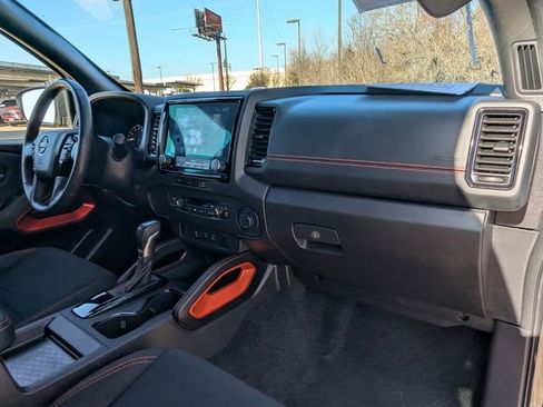 Used 2024 Nissan Frontier Pro-X w/ Technology Package image 21