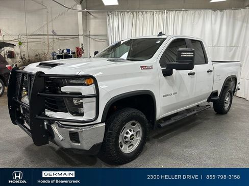 Used 2024 Chevrolet Silverado 2500 W/T w/ WT Convenience Package AWD/4WD image 4