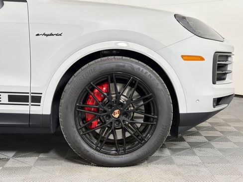 New 2026 Porsche Cayenne S AWD/4WD image 14