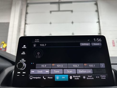 Used 2025 Honda CR-V Sport Touring image 30