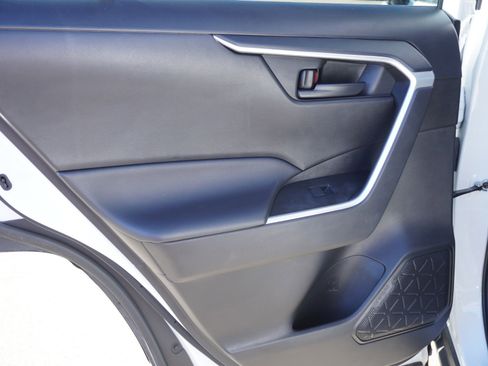 Used 2024 Toyota RAV4 LE image 12