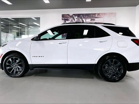 Used 2023 Chevrolet Equinox RS w/ RS Leather Package AWD/4WD image 3