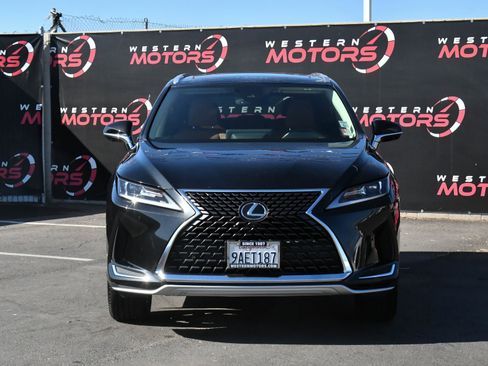 Used 2022 Lexus RX 350L FWD w/ Premium Package image 2