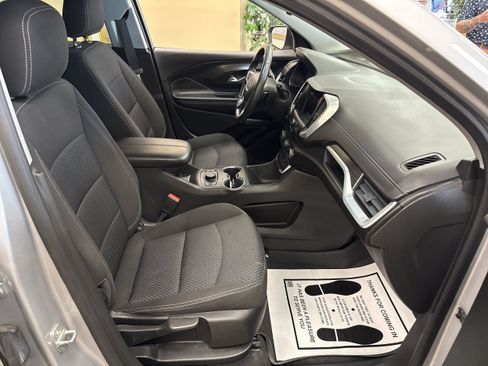 Used 2022 GMC Terrain SLE w/ Driver Convenience Package AWD/4WD image 35