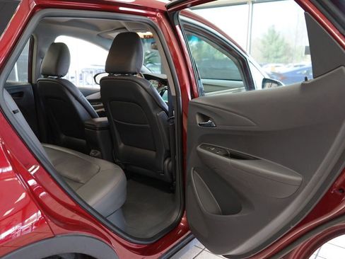 Used 2018 Chevrolet Bolt Premier w/ Driver Confidence II Package FWD image 49