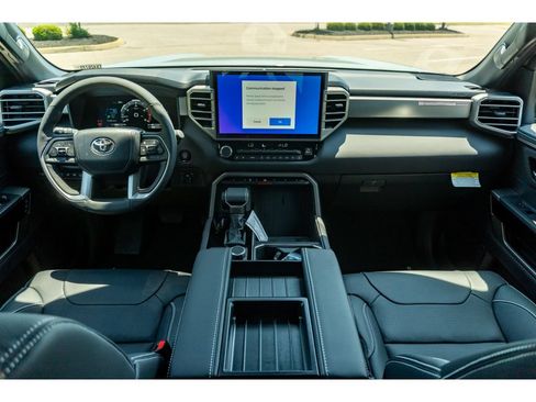 Used 2026 Toyota Tundra Limited AWD/4WD image 18