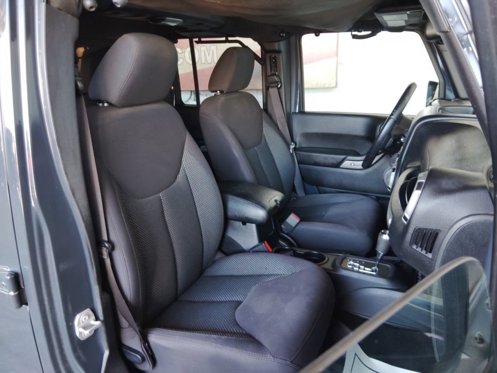 Used 2016 Jeep Wrangler Unlimited Sport AWD/4WD image 13