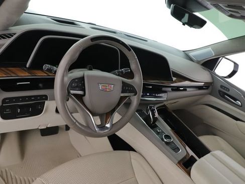 Used 2024 Cadillac Escalade Sport Platinum w/ LPO, ONYX Package AWD/4WD image 18