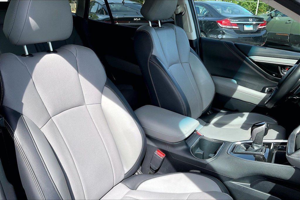 Used 2022 Subaru Outback Limited AWD/4WD image 7