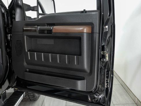 Used 2016 Ford F350 Platinum w/ Platinum Package AWD/4WD image 35