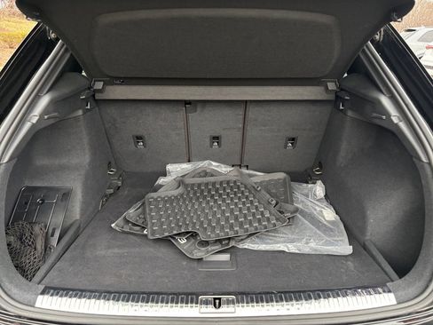 Used 2020 Audi Q3 2.0T Premium Plus w/ Premium Plus Package image 15