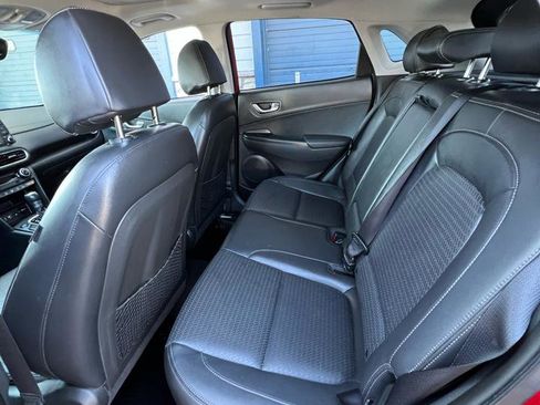 Used 2020 Hyundai Kona Limited image 11